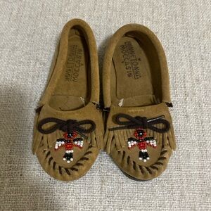 Minnetonka Thunderbird Kids Moccasin Size 10
